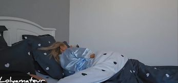 Stepmom has guests and i must share the bedroom with her