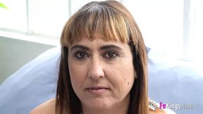 Lucky guy dives into Andrea's mom's tight hole