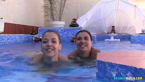 Seville swinger pool: meeting partners in a relaxed setting